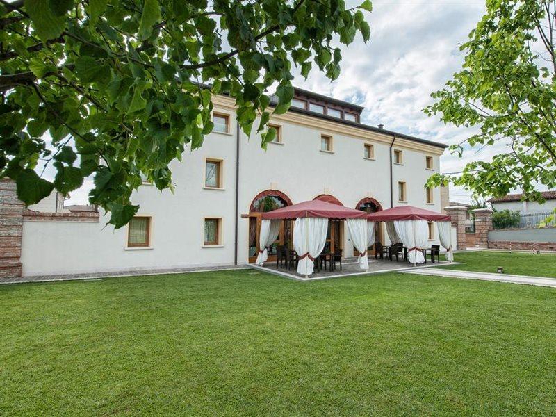 Albergo Antica Corte Marchesini Campagna Lupia Exterior foto